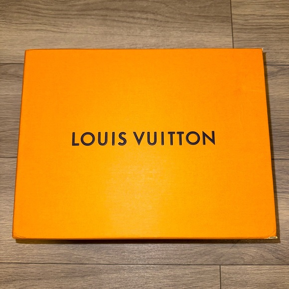 LV Skate Marine Blue Sneakers US M 10 | 100% Authentic Traded to Us in-store ✅ - Picture 10 of 13